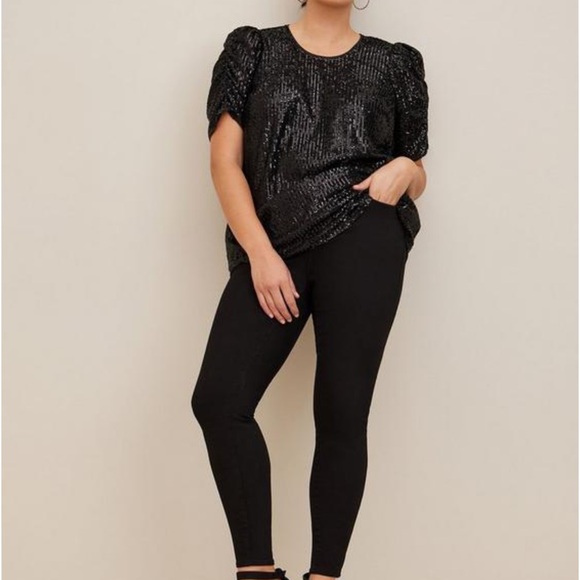 Torrid Black Sequin Ruched Sleeve Crew Neck Top - Picture 11 of 13